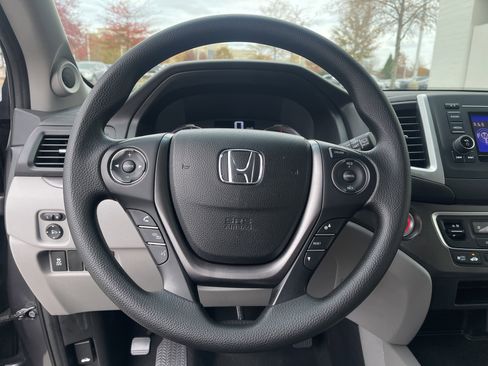 Certified 2018 Honda Pilot LX image 17