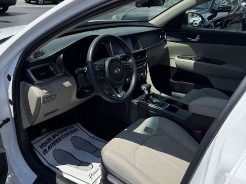 Used 2018 Kia Optima LX FWD image 10