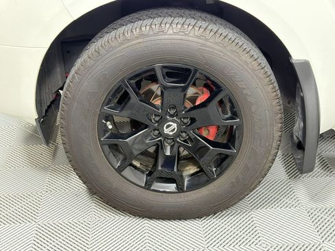 Used 2019 Nissan Frontier SV w/ Value Truck Package RWD image 12