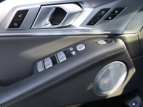 Used 2024 BMW XM image 9