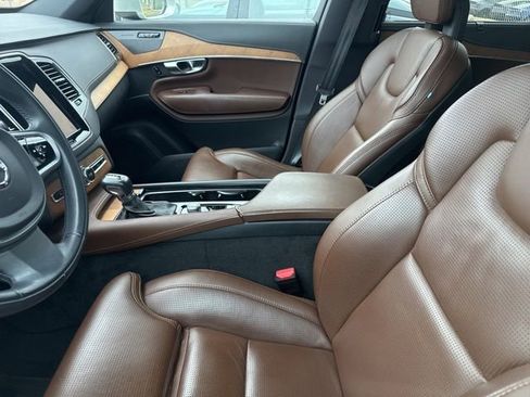 Used 2020 Volvo XC90 T6 Inscription image 2
