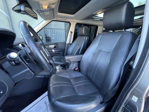 Used 2016 Land Rover LR4 HSE Silver Edition AWD/4WD image 11