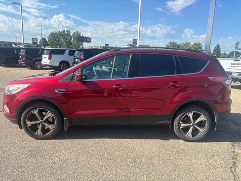 Used 2017 Ford Escape SE w/ SE Leather Comfort Package AWD/4WD image 4