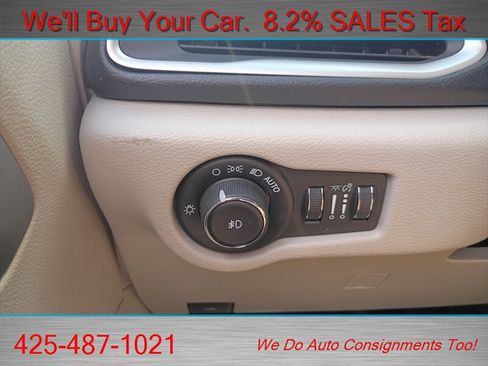 Used 2018 Chrysler Pacifica Touring Plus FWD image 17
