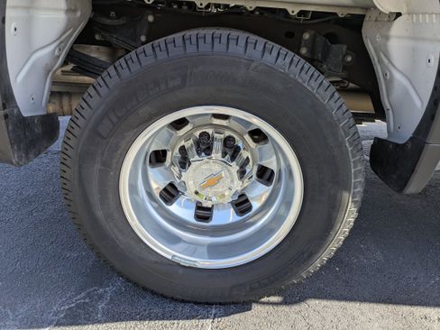 Certified 2024 Chevrolet Silverado 3500 High Country w/ High Country Premium Package image 12