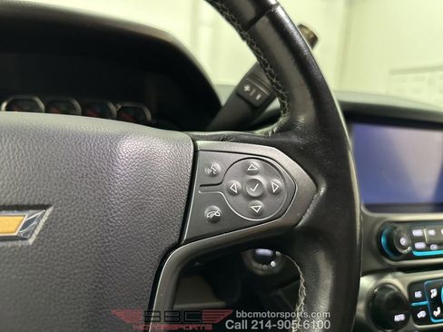 Used 2019 Chevrolet Suburban LT image 43