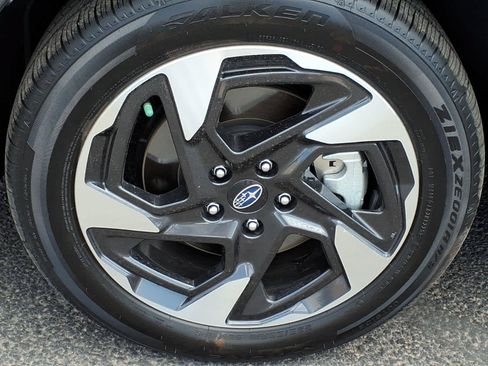 Certified 2025 Subaru Crosstrek 2.5i Limited w/ Popular Package #3A AWD/4WD image 12