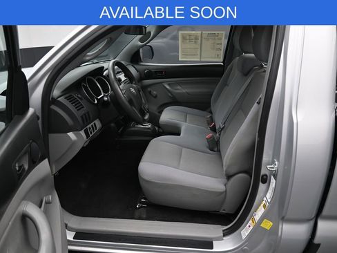 Used 2012 Toyota Tacoma 2WD Regular Cab image 9
