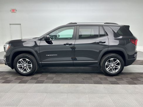 Certified 2025 GMC Terrain Elevation w/ Elevation Premium Package AWD/4WD image 2