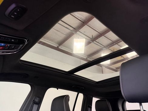 Used 2022 Jeep Grand Cherokee Summit AWD/4WD image 25