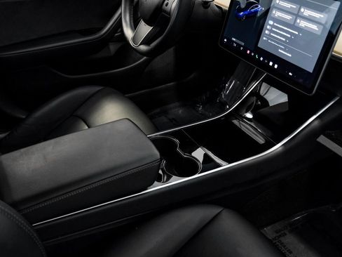 Used 2018 Tesla Model 3 Long Range image 23