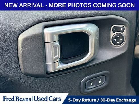 Used 2019 Jeep Wrangler Sport image 6