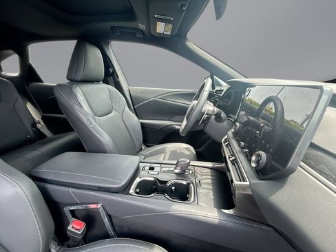 Used 2025 Lexus RX 350 Premium FWD image 6
