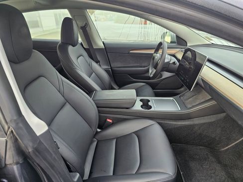 Used 2023 Tesla Model 3 Performance image 11