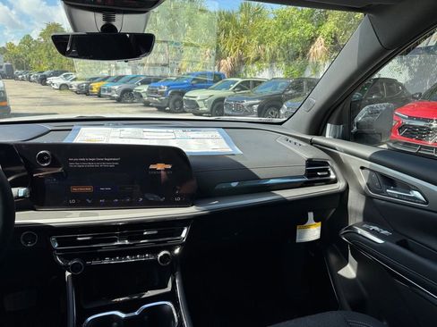 New 2026 Chevrolet Traverse LT w/ Enhanced Driving Package image 25