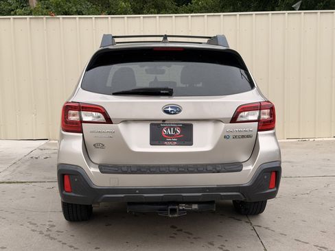 Used 2018 Subaru Outback 2.5i Limited AWD/4WD image 5