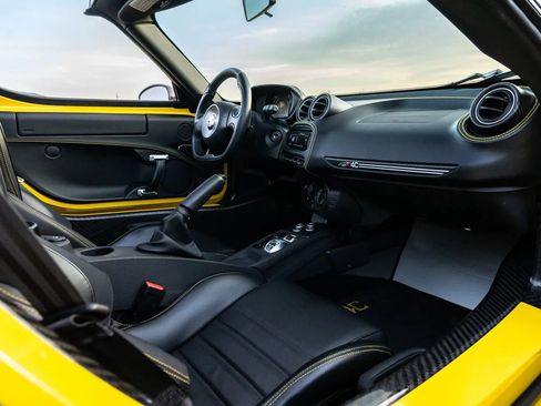 Used 2016 Alfa Romeo 4C Spider image 10