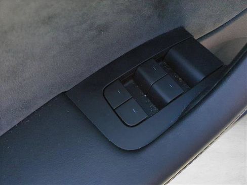 Used 2022 Tesla Model 3 Standard Range RWD image 12