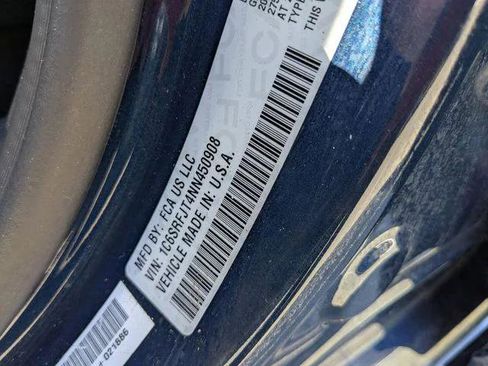 Certified 2022 RAM 1500 Laramie image 30