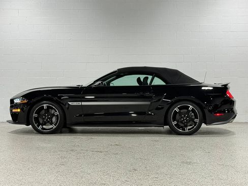 Used 2019 Ford Mustang GT Premium w/ Equipment Group 401A RWD image 11