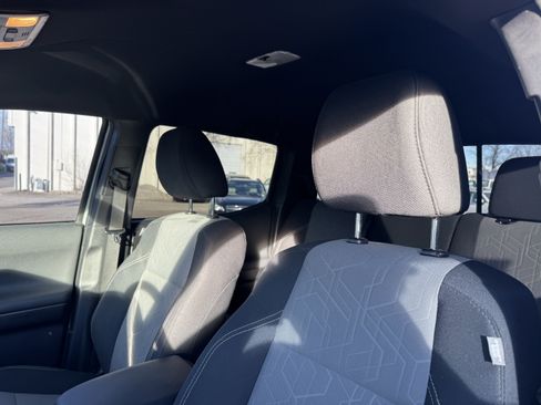 Used 2020 Toyota Tacoma TRD Off-Road w/ Technology Package image 13