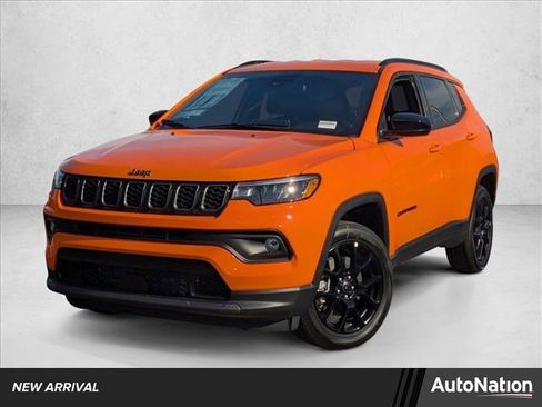Used 2026 Jeep Compass Latitude image 1