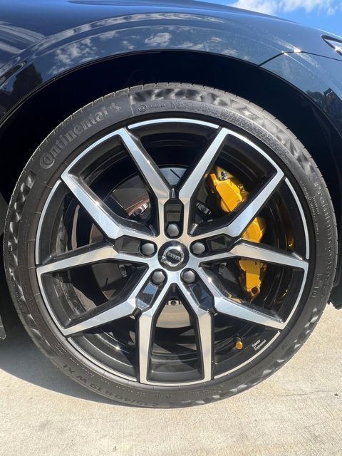 Used 2025 Volvo V60 T8 Polestar AWD/4WD image 23
