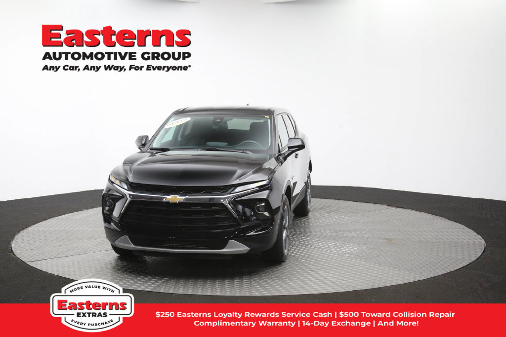 Used 2025 Chevrolet Blazer LT FWD image 56