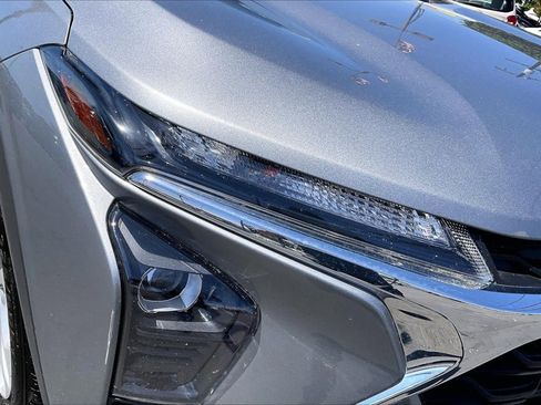 Used 2025 Chevrolet Trax LS FWD image 29