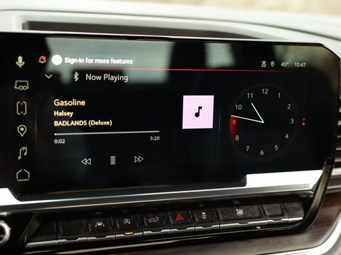 Used 2025 GMC Sierra 1500 SLT image 13