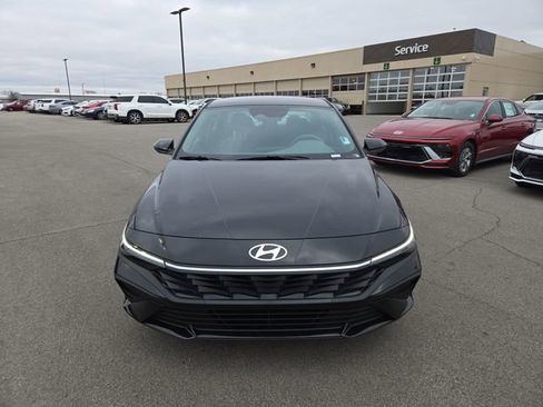 New 2026 Hyundai Elantra Sport FWD image 3