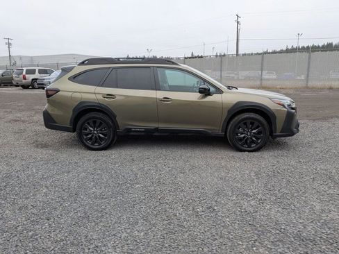 Used 2023 Subaru Outback Onyx Edition image 4