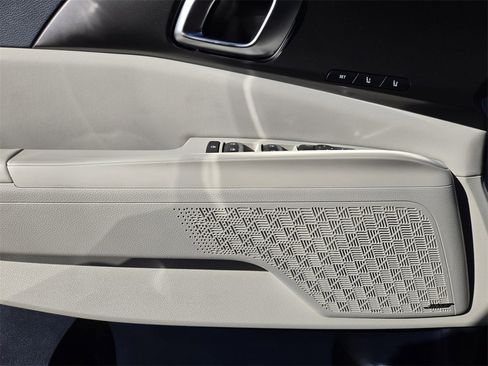 New 2026 Kia Carnival SX Prestige image 16