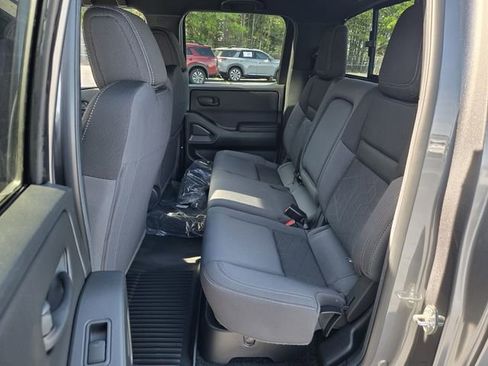 New 2026 Nissan Frontier SV AWD/4WD image 10