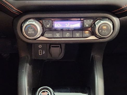 Used 2022 Nissan Versa SR w/ Convenience Package FWD image 19