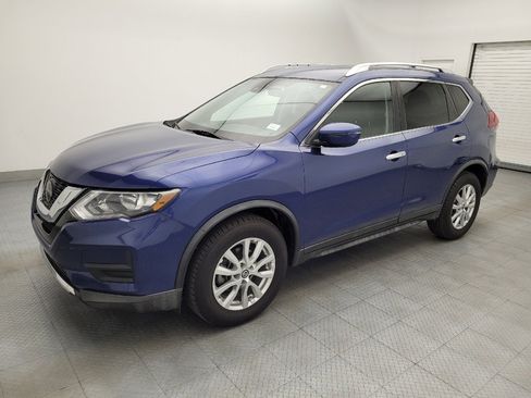 Used 2020 Nissan Rogue SV FWD image 2