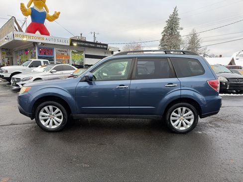 Used 2012 Subaru Forester 2.5X Premium image 3