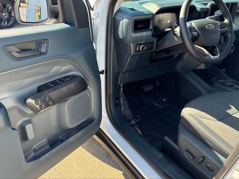 Used 2024 Ford Maverick XLT w/ XLT Luxury Package FWD image 4