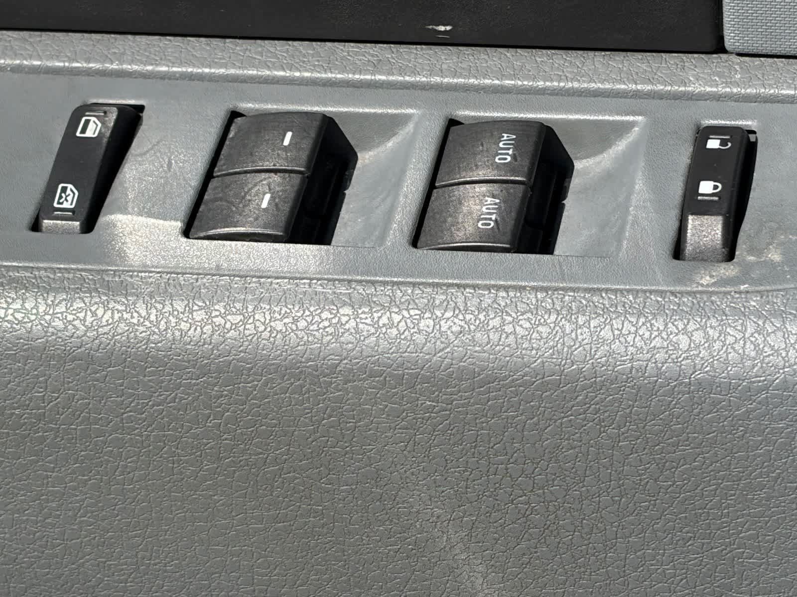 Used 2012 Ford F150 XLT w/ XLT Chrome Pkg AWD/4WD image 9