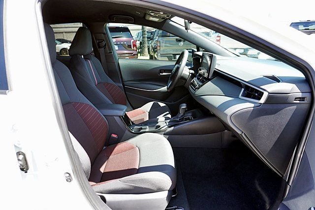 Used 2025 Toyota Corolla SE FWD image 17