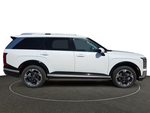 Certified 2026 Hyundai Palisade Limited AWD/4WD image 7
