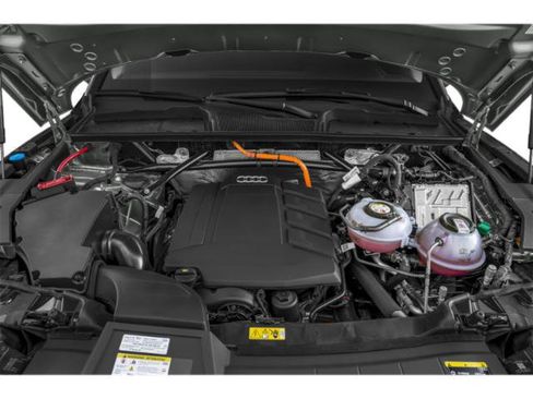 Used 2025 Audi Q5 e Premium Plus w/ Premium Plus Package AWD/4WD image 12