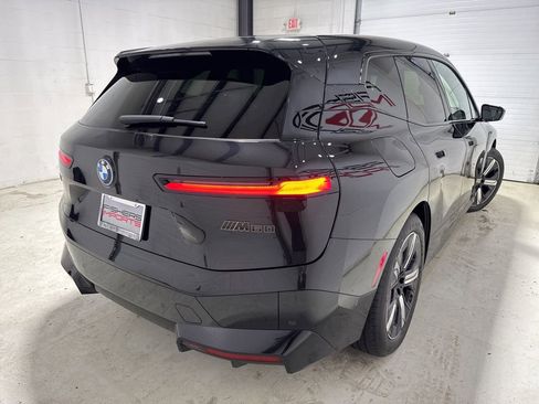 Used 2025 BMW iX M60 image 4