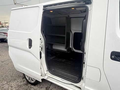 Used 2020 Nissan NV200 S FWD image 20