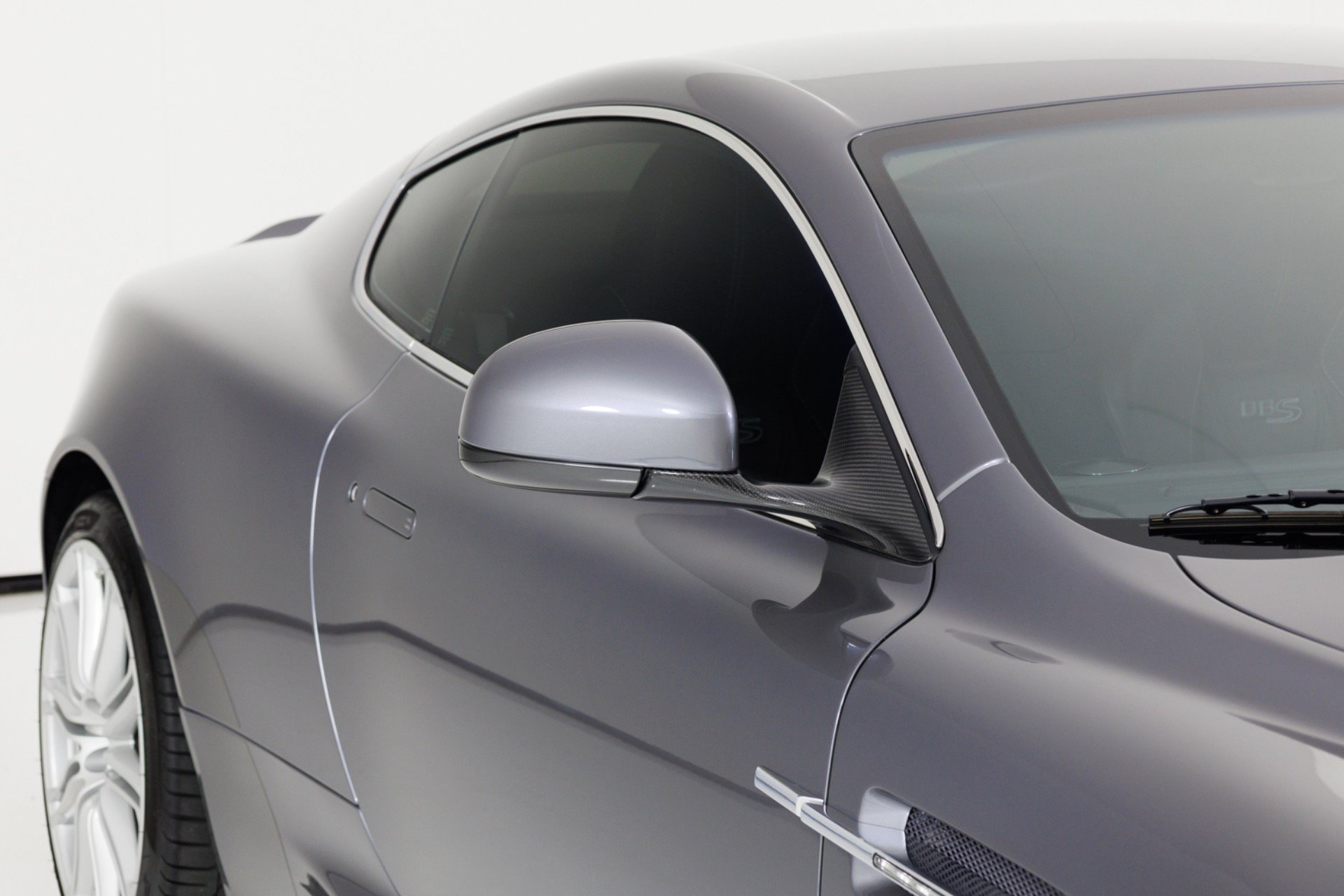 Used 2010 Aston Martin DBS Coupe RWD image 61