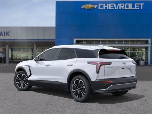 New 2026 Chevrolet Blazer EV LT AWD/4WD image 3