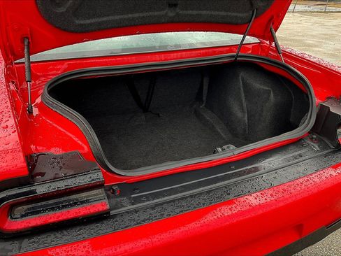 Used 2022 Dodge Challenger GT image 19