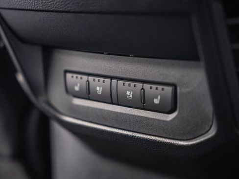 Used 2024 Toyota Tundra Platinum image 42