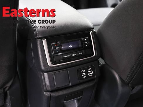 Used 2025 Subaru Ascent Premium AWD/4WD image 22