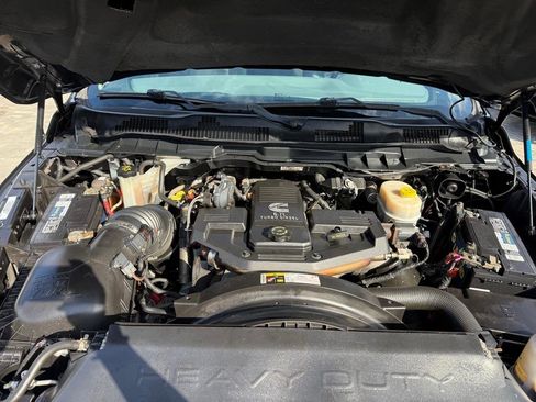 Used 2017 RAM 2500 Tradesman w/ Chrome Appearance Group image 33